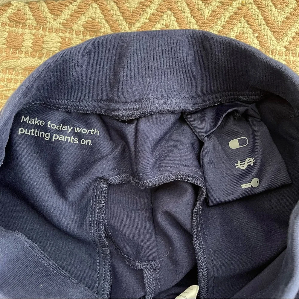 FIGS Technical Collection Navy Scrub Pants XS Snap Zip Pocket Style M19SW2002